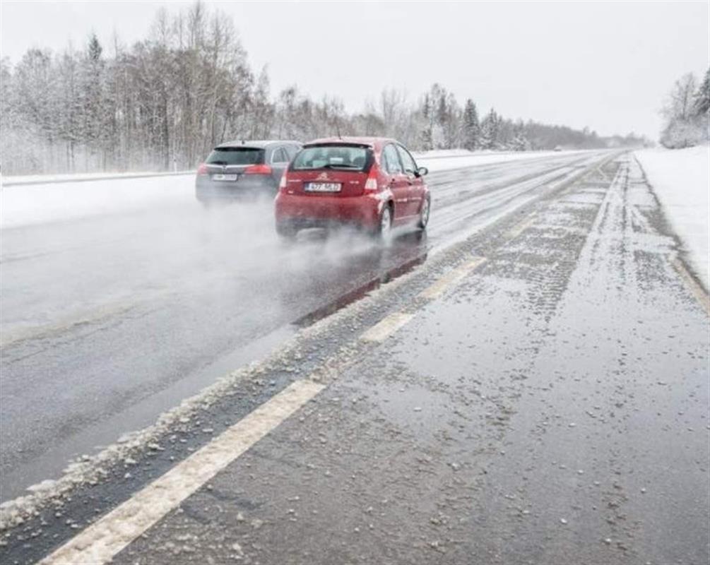 Сотрудники МЧС дали костромским водителям советы в связи с похолоданием