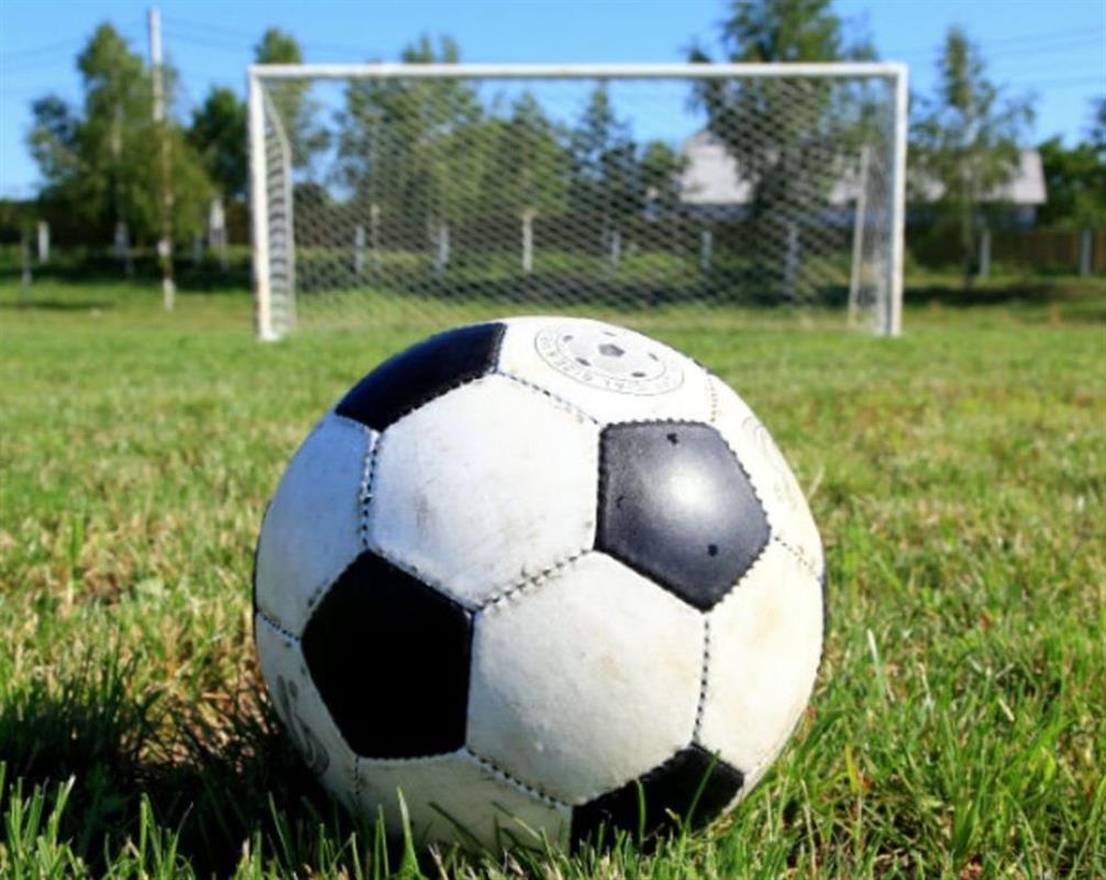 Школьники сразятся за победу в чемпионате Костромы по дворовому футболу 