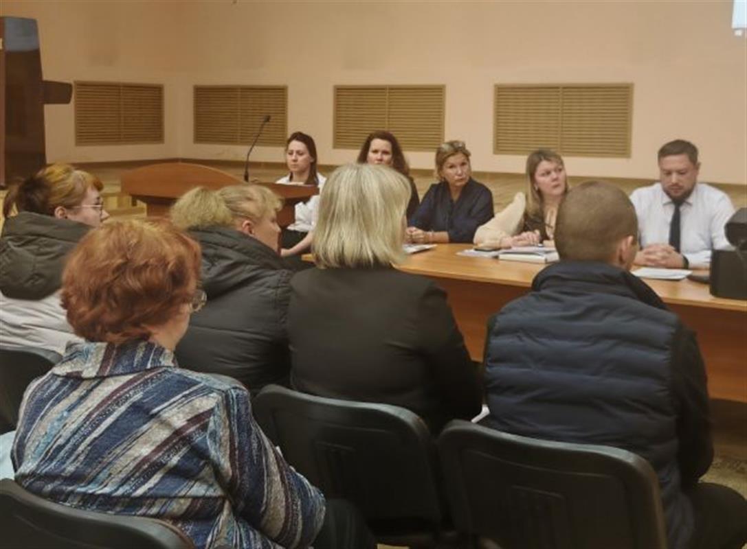 Жители проезда Судостроителей обсудили с застройщиком комплексное развитие территории