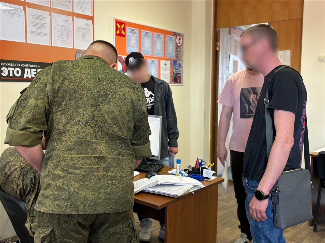 Костромичи рассказали, почему подписывают контракты с Минобороны