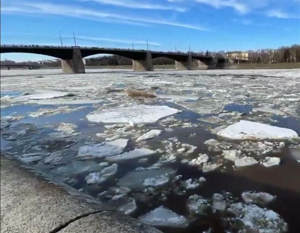 Из-за потепления на реках Костромской области начинается ледоход