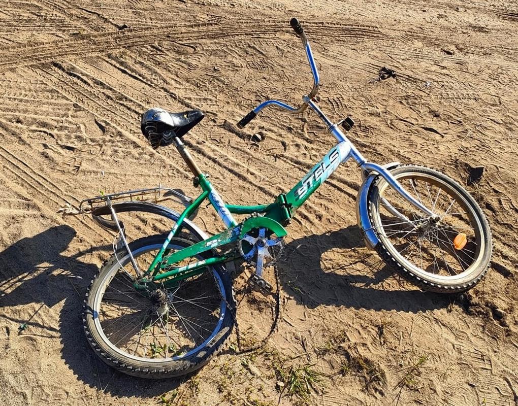 В Костромском районе иномарка сбила 12-летнего велосипедиста
