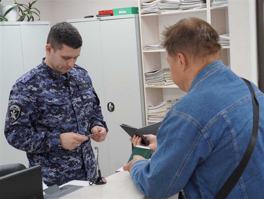 Росгвардия отправила в зону СВО 29 единиц оружия, переданного костромичами