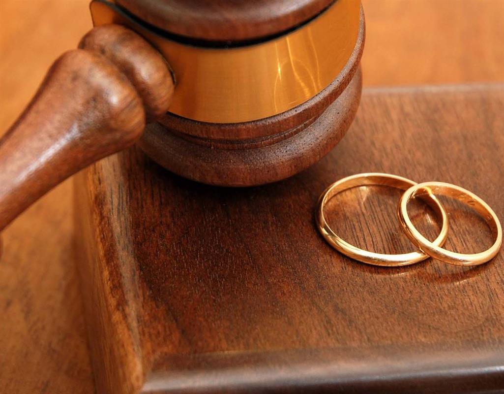 Мигрант женился на костромичке в корыстных целях: суд признал брак недействительным