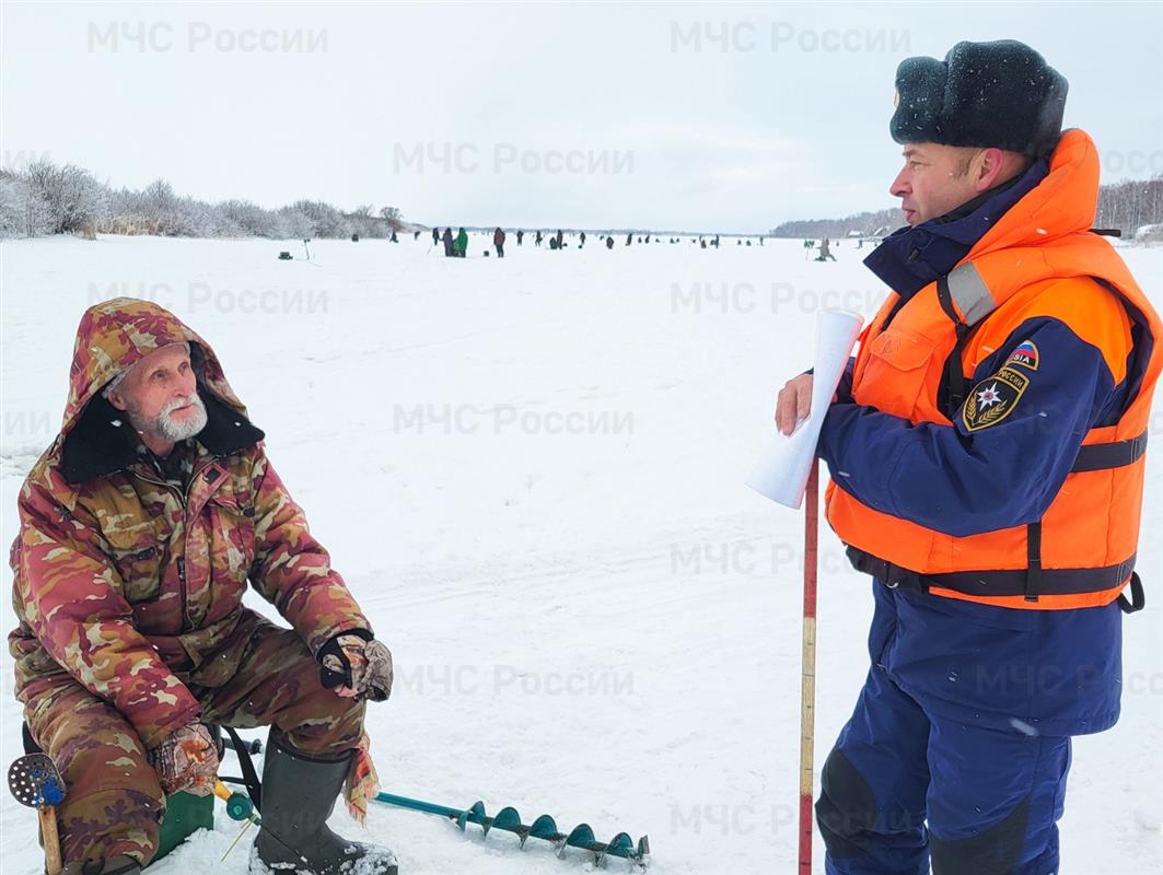 На Костромском разливе инспекторы ГИМС обнаружили большие участки открытой воды