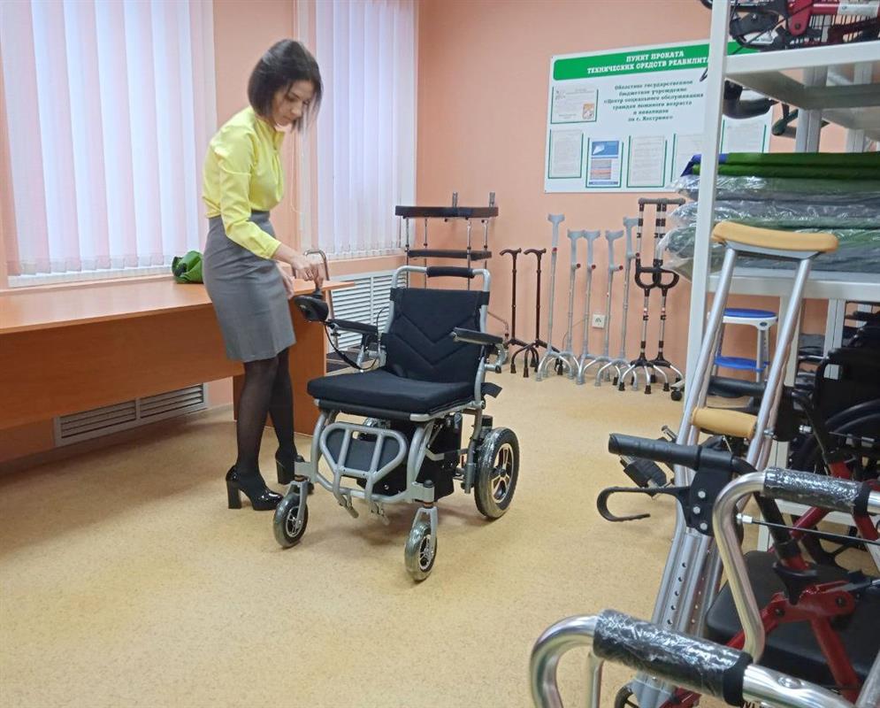 Для пожилых костромичей и инвалидов приобретено более 600 средств реабилитации