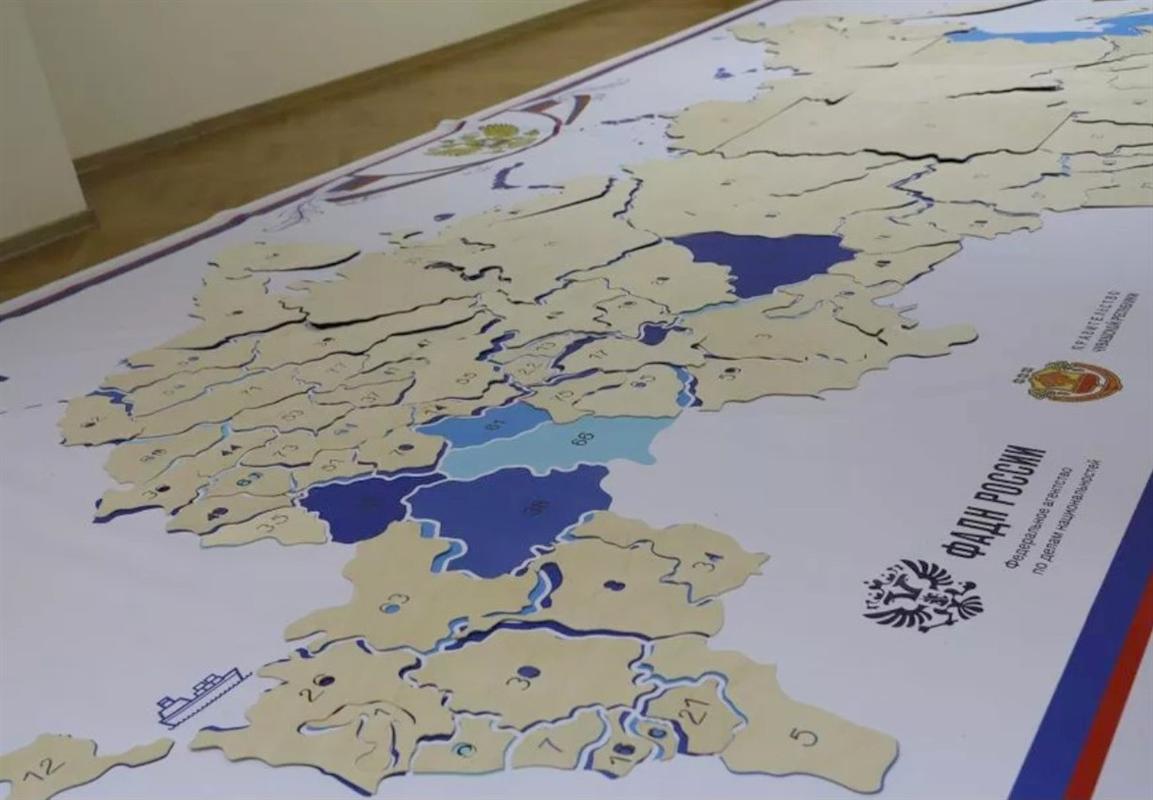 Мастерицы вышьют карту Костромской области