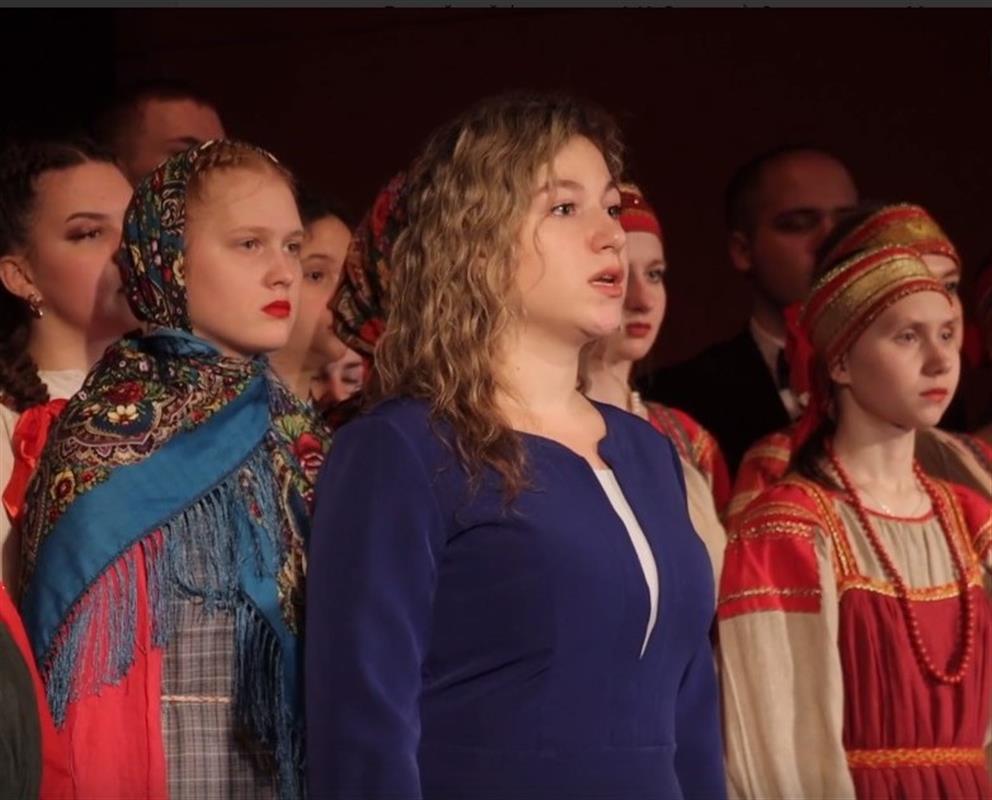 «Нам нужна одна Победа»: костромские хоровые коллективы спели вместе со всей страной 