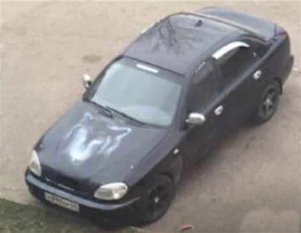 Костромские полицейские разыскивают злоумышленника, угнавшего чужое авто 