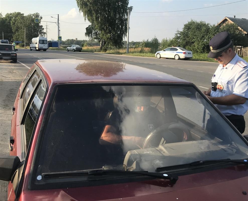 За четыре дня госавтоинспекторы поймали 119 лихачей на костромских дорогах 
