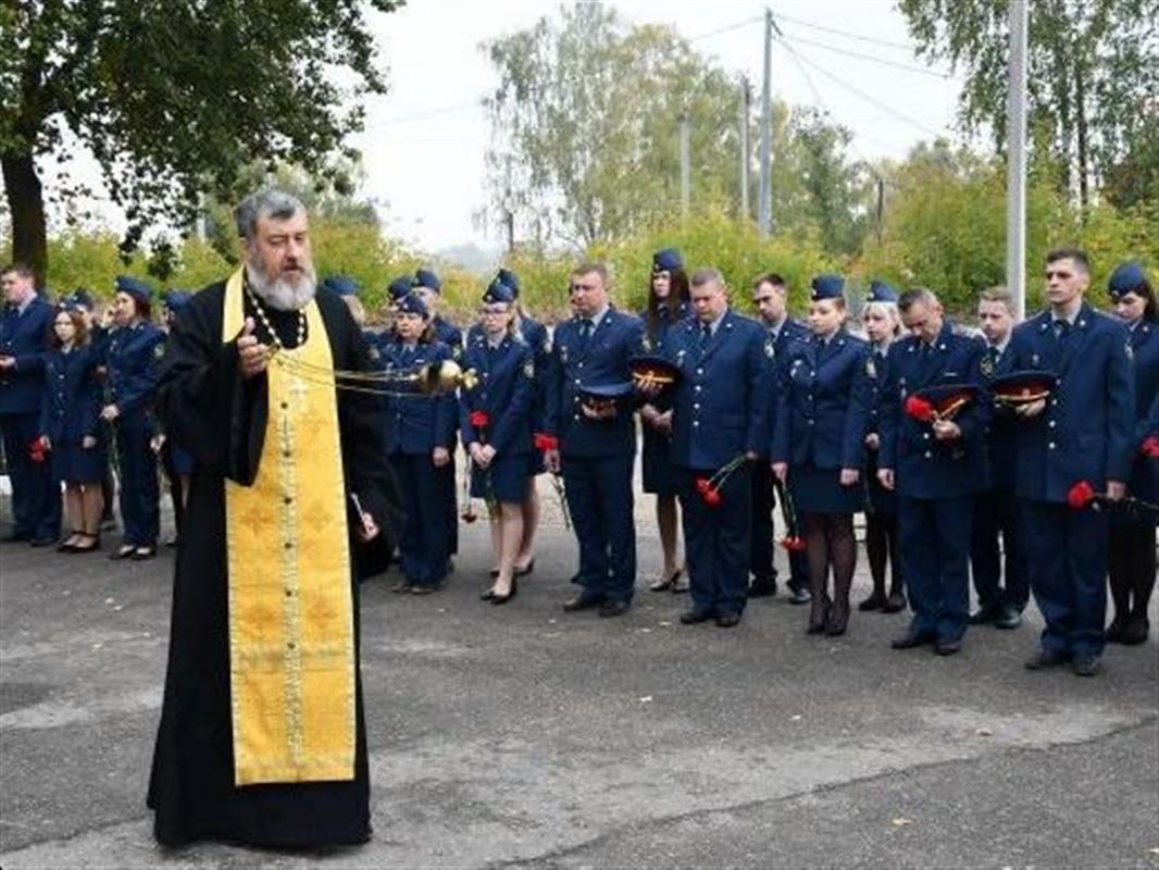 В костромском УФСИН почтили память погибших коллег
