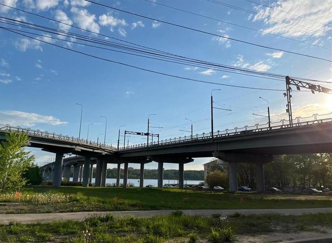 На время ремонта моста через Волгу в Костроме сделают выделенную полосу для автобусов
