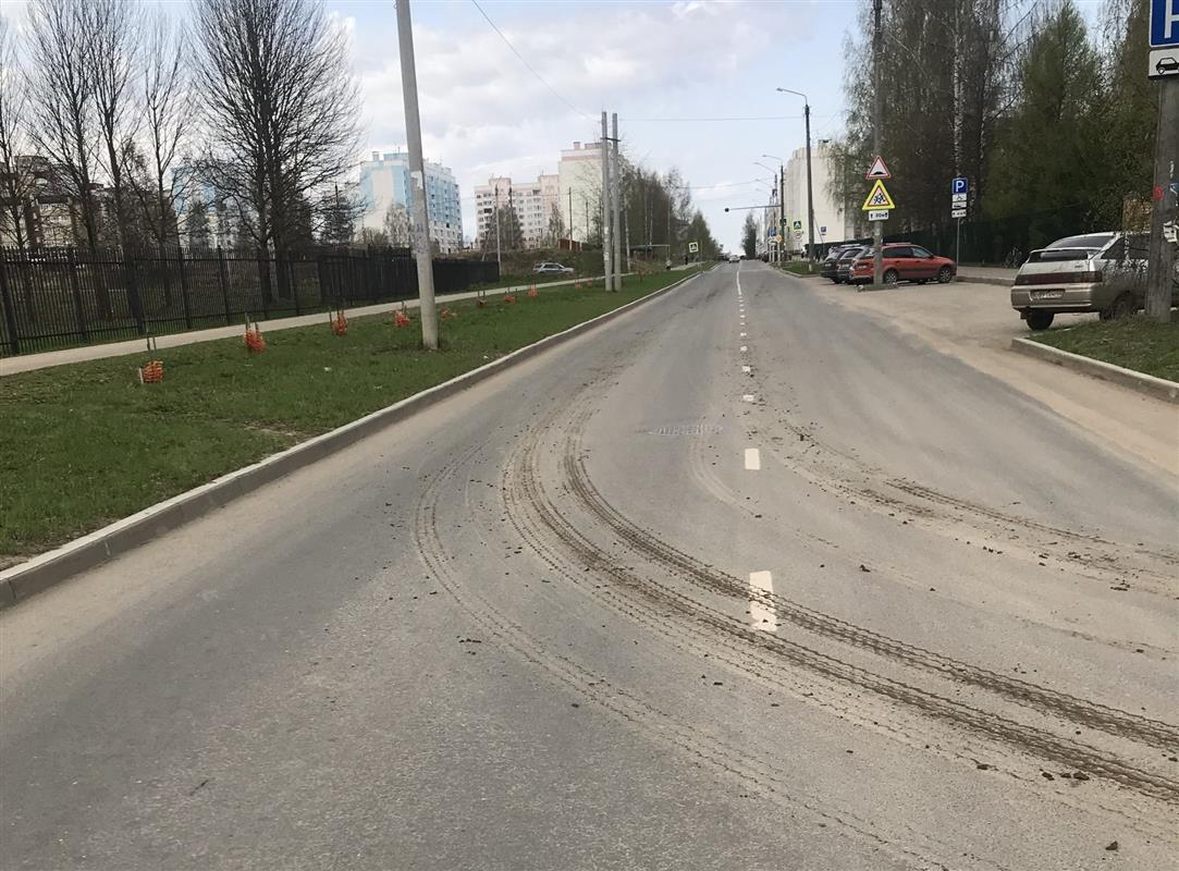 «Народный инспектор» помог костромичам решить проблему с загрязнением дороги в Заволжье 