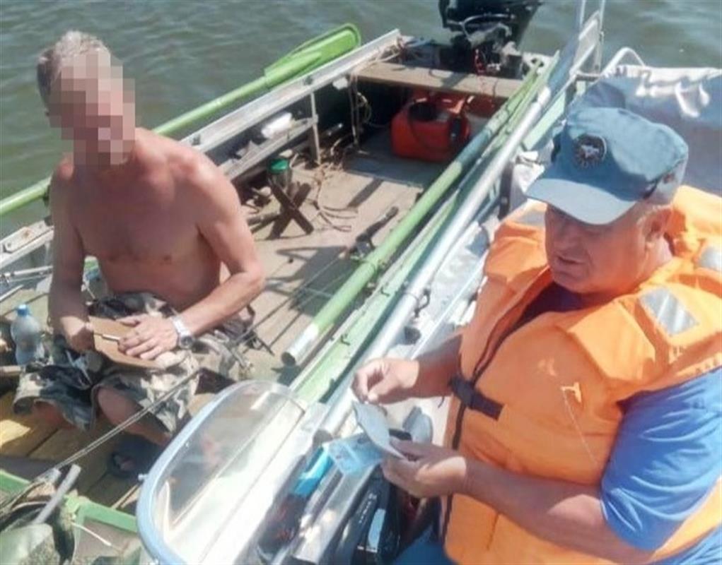Костромских судовладельцев штрафуют за отсутствие на борту спасательных жилетов
