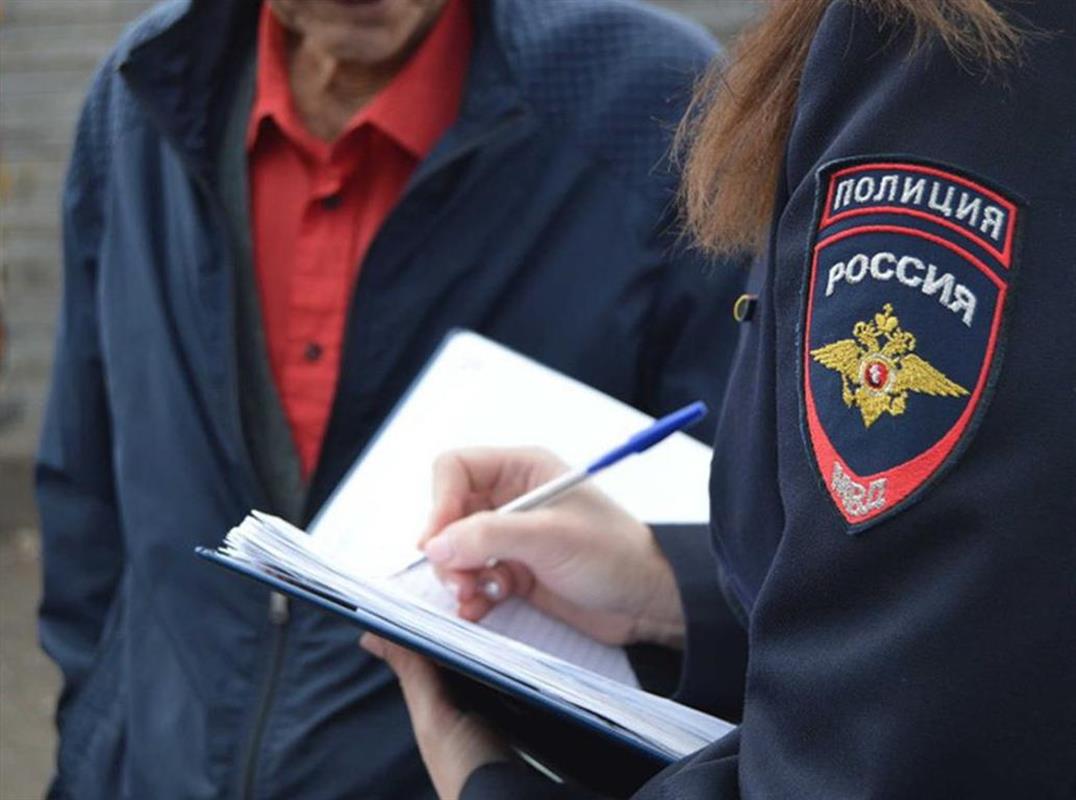 Полицейские проверяют, как соблюдают закон трудовые мигранты в Костроме
