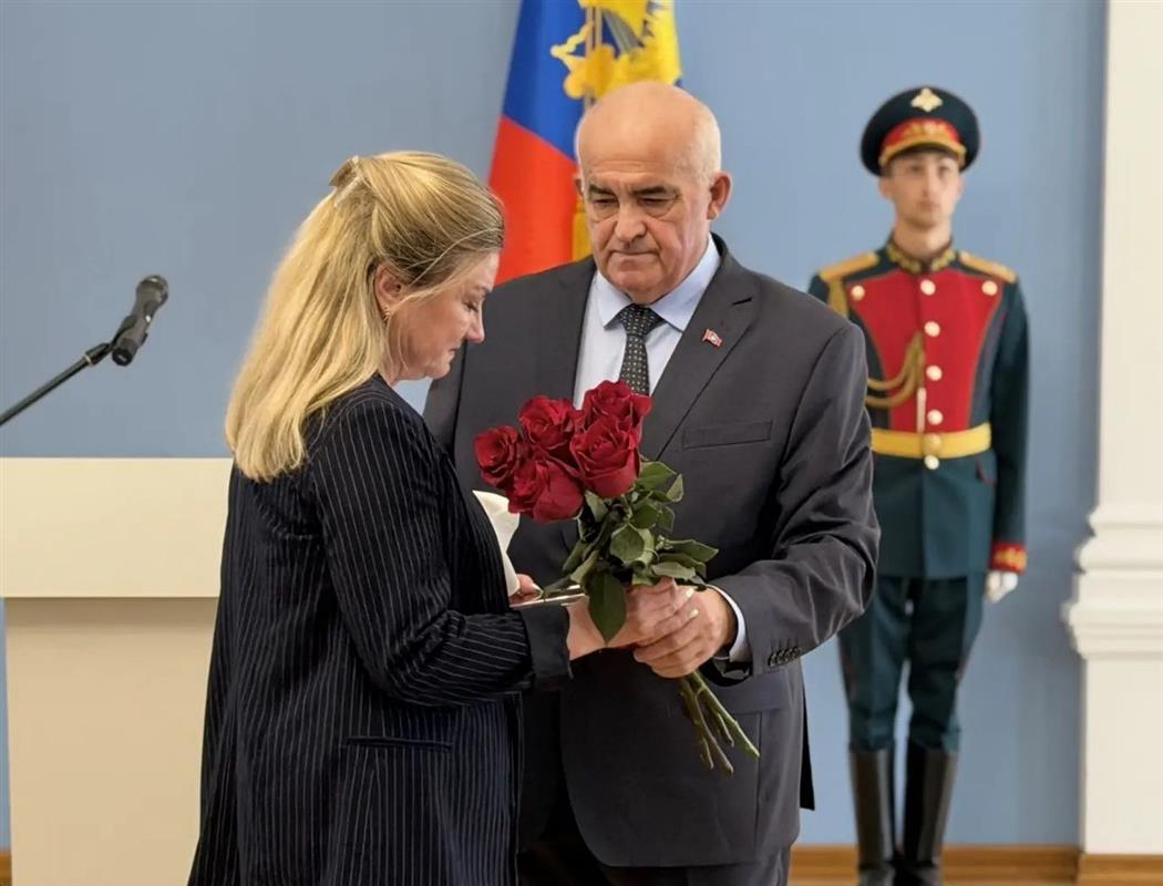 Сергей Ситников передал боевые награды родственникам погибших героев - костромичей
