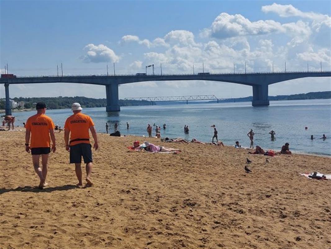 Костромичам напоминают правила безопасного отдыха на пляжах и на воде