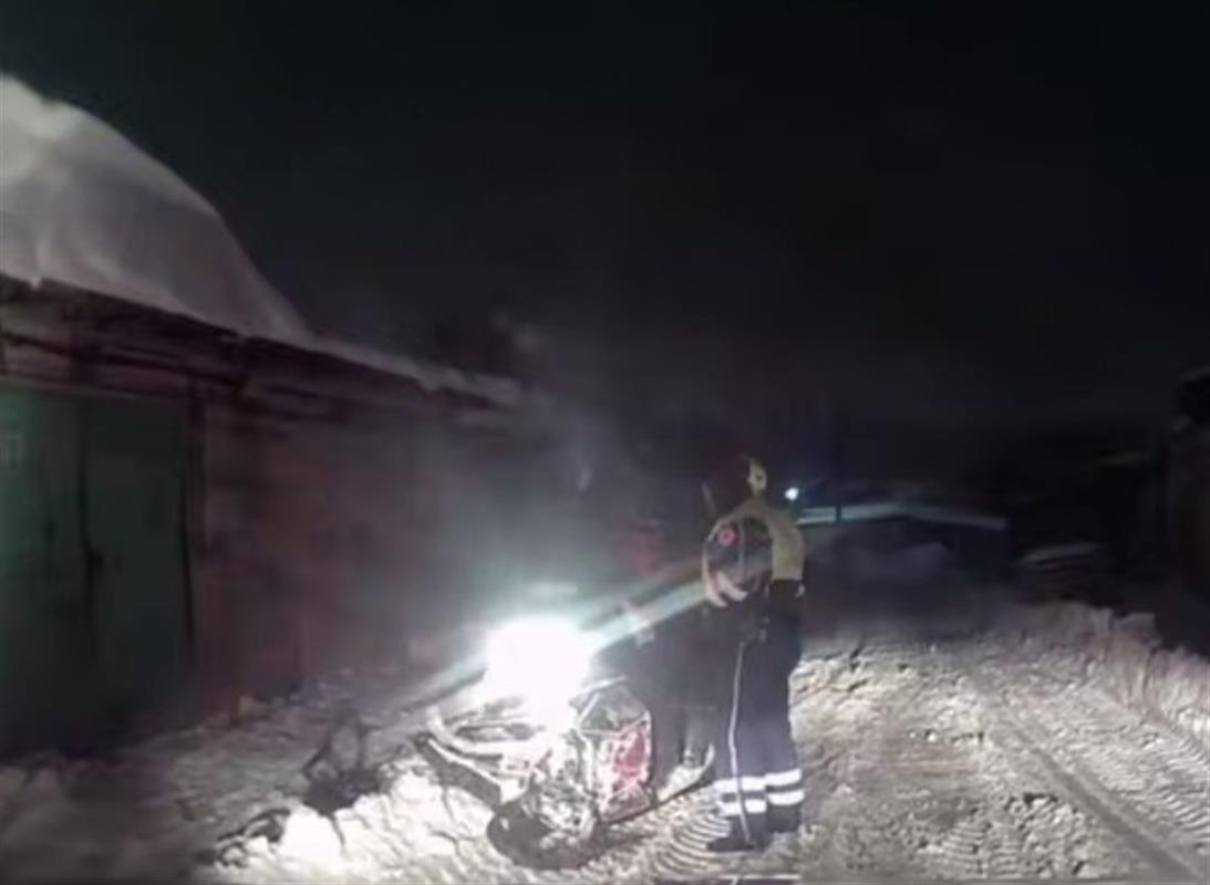 Нетрезвый костромич пытался скрыться от автоинспекторов на снегоходе