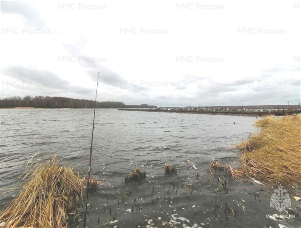 Житель Костромской области погиб во время рыбалки 