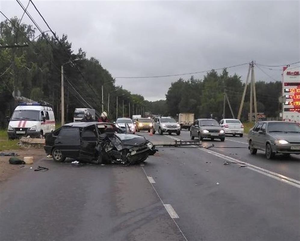 В ДТП на улице Галичской в Костроме погибли водитель и пассажир