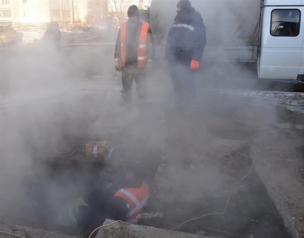 В Костроме ремонтные работы сегодня ведутся на 18 участках тепловых сетей