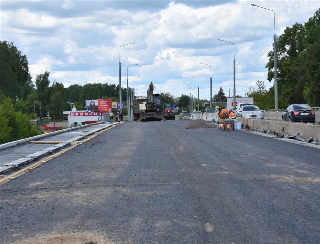 В Костроме временно изменена схема движения при подъезде к Юбилейному путепроводу  