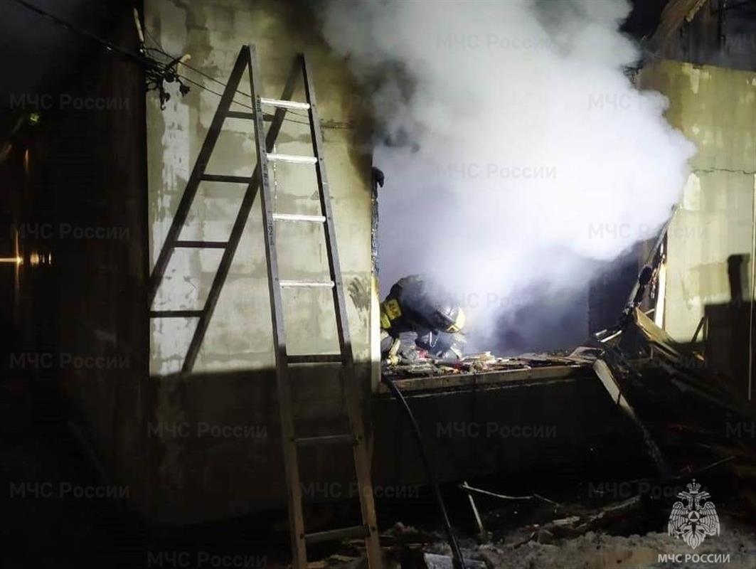 При пожаре в жилом доме в Костроме ожоги получила женщина
