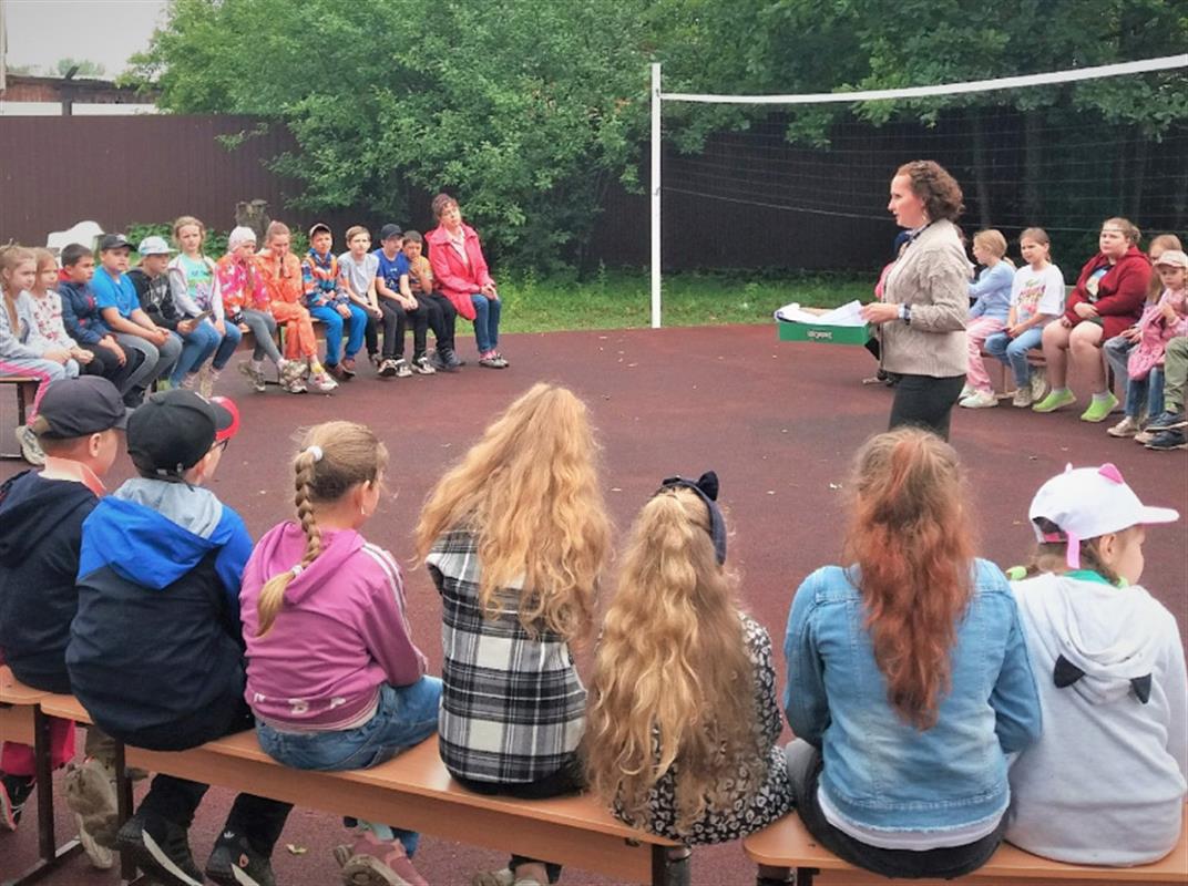 Костромские школьники проводят лето с пользой в разновозрастных отрядах