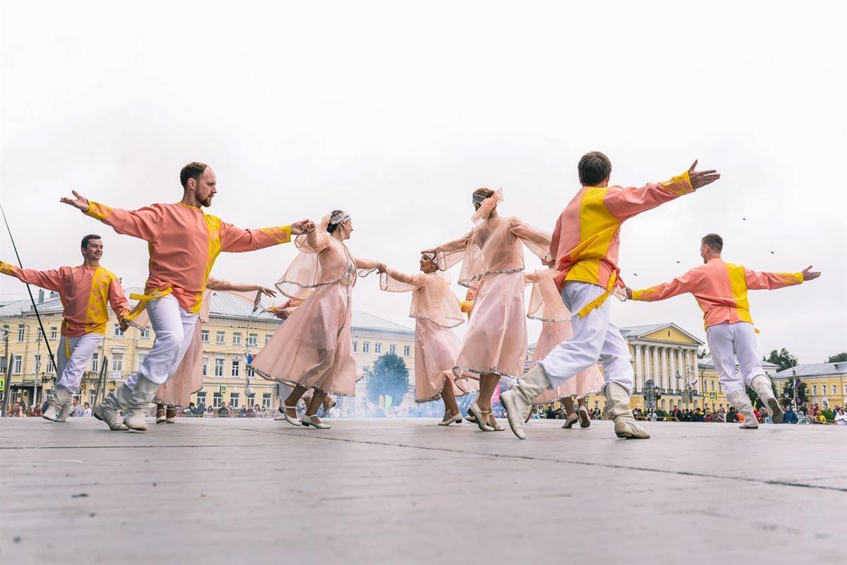 В центре Костромы пройдут «Осенние встречи» с песнями и танцами
