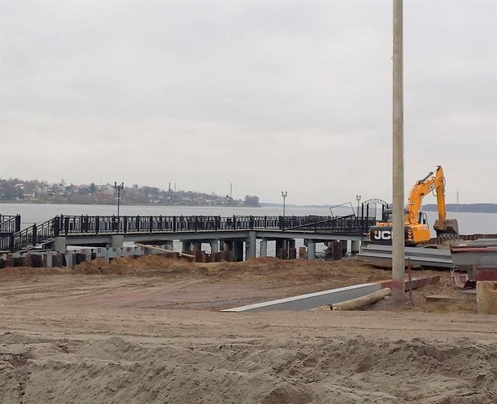 В Костроме выполнено более половины работ по берегоукреплению набережной