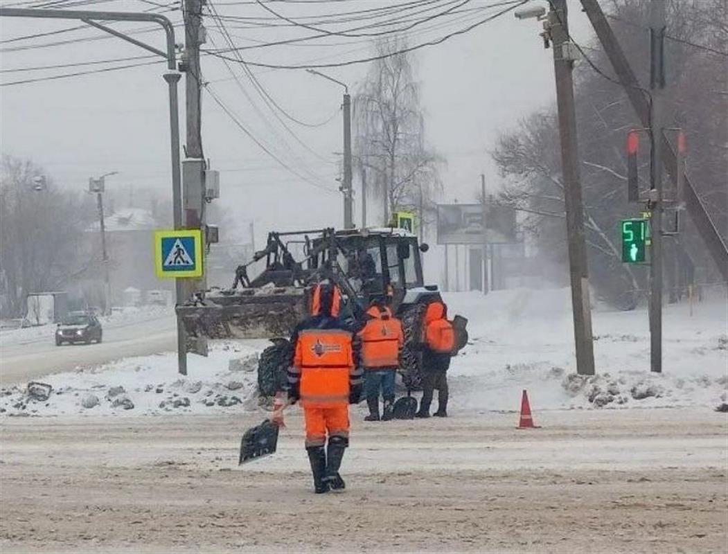 За сутки с улиц Костромы вывезено около 2 тысяч кубометров снега