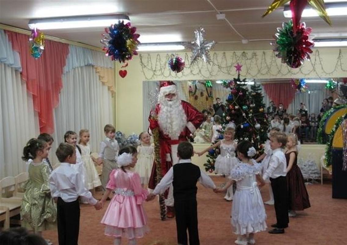 В костромские детсады и школы чужих Дедов Морозов не пустят