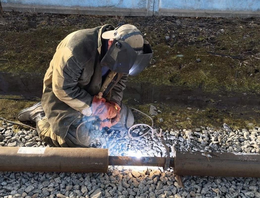 В Костроме ежедневно ведутся работы по устранению повреждений на теплосетях 