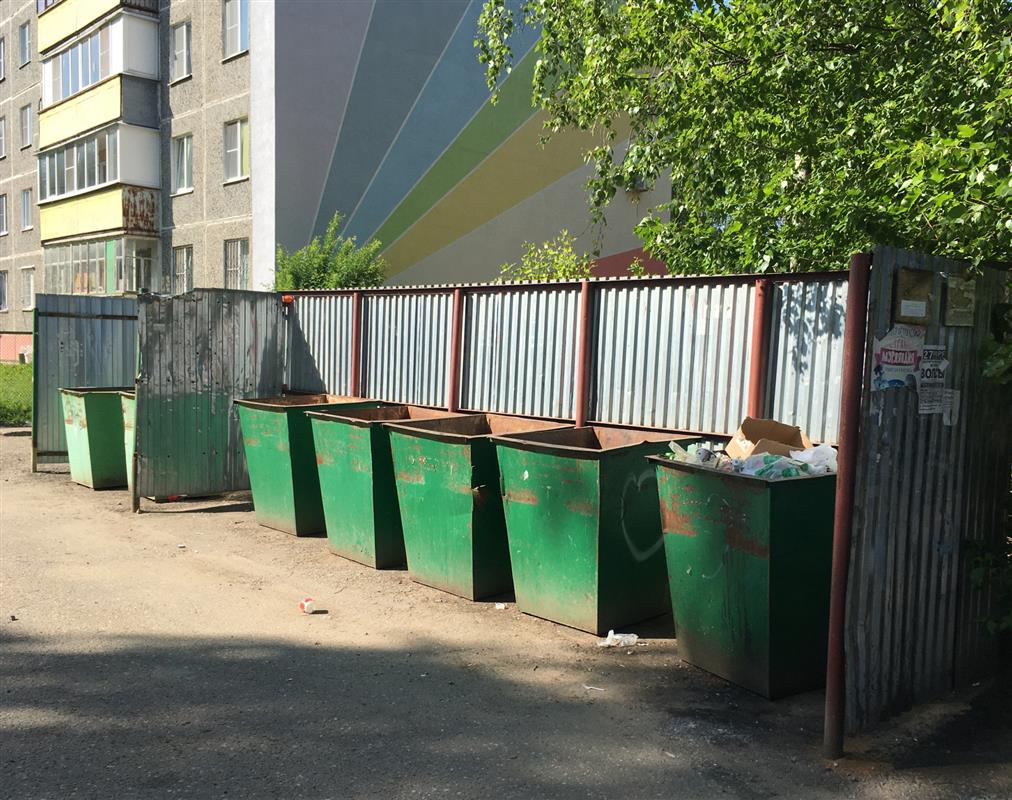 На костромских улицах проверяют контейнерные площадки