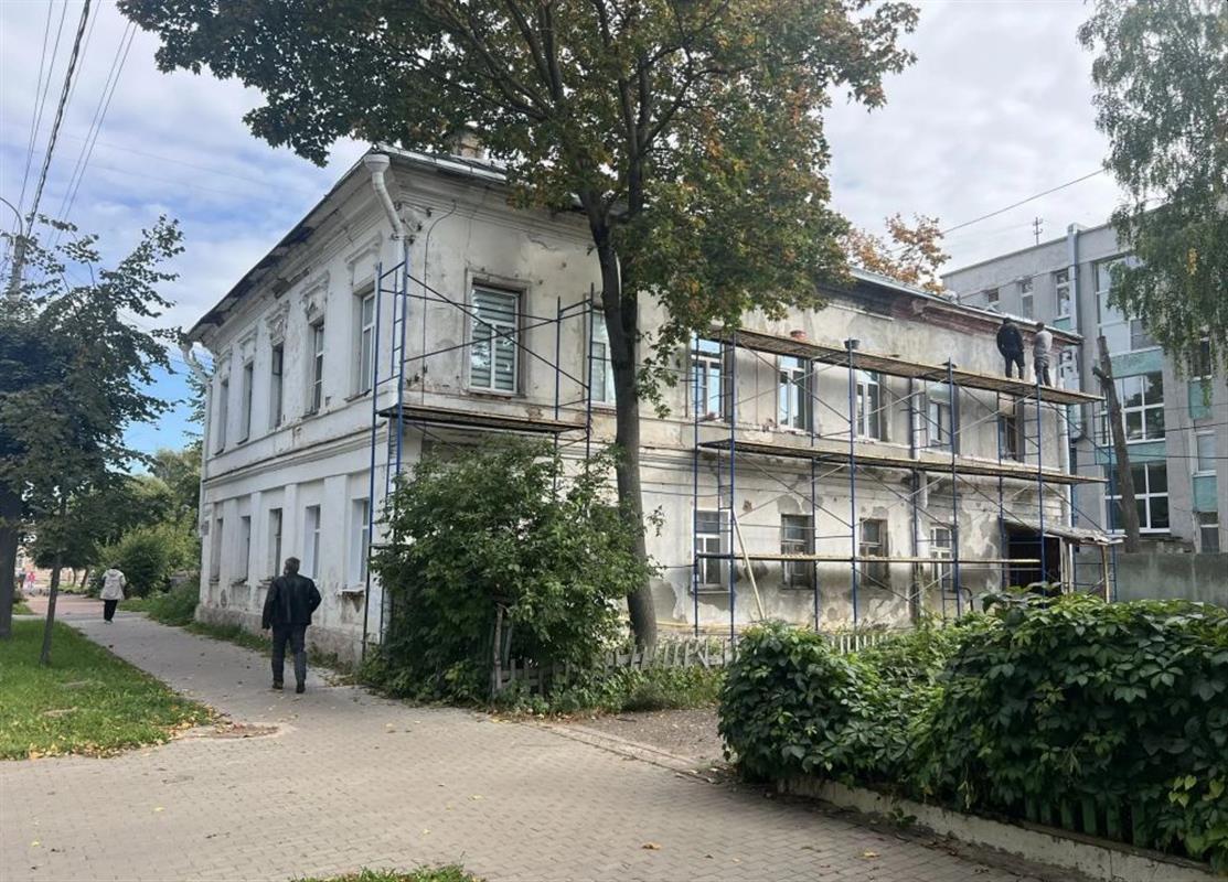 В Костроме на средства туристического налога обновляют исторические здания
