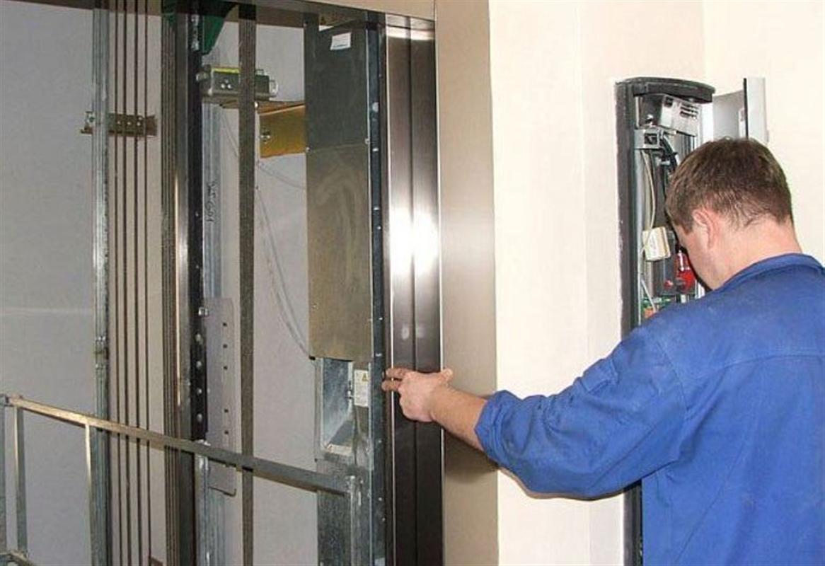 В костромских домах за год заменили почти полсотни лифтов