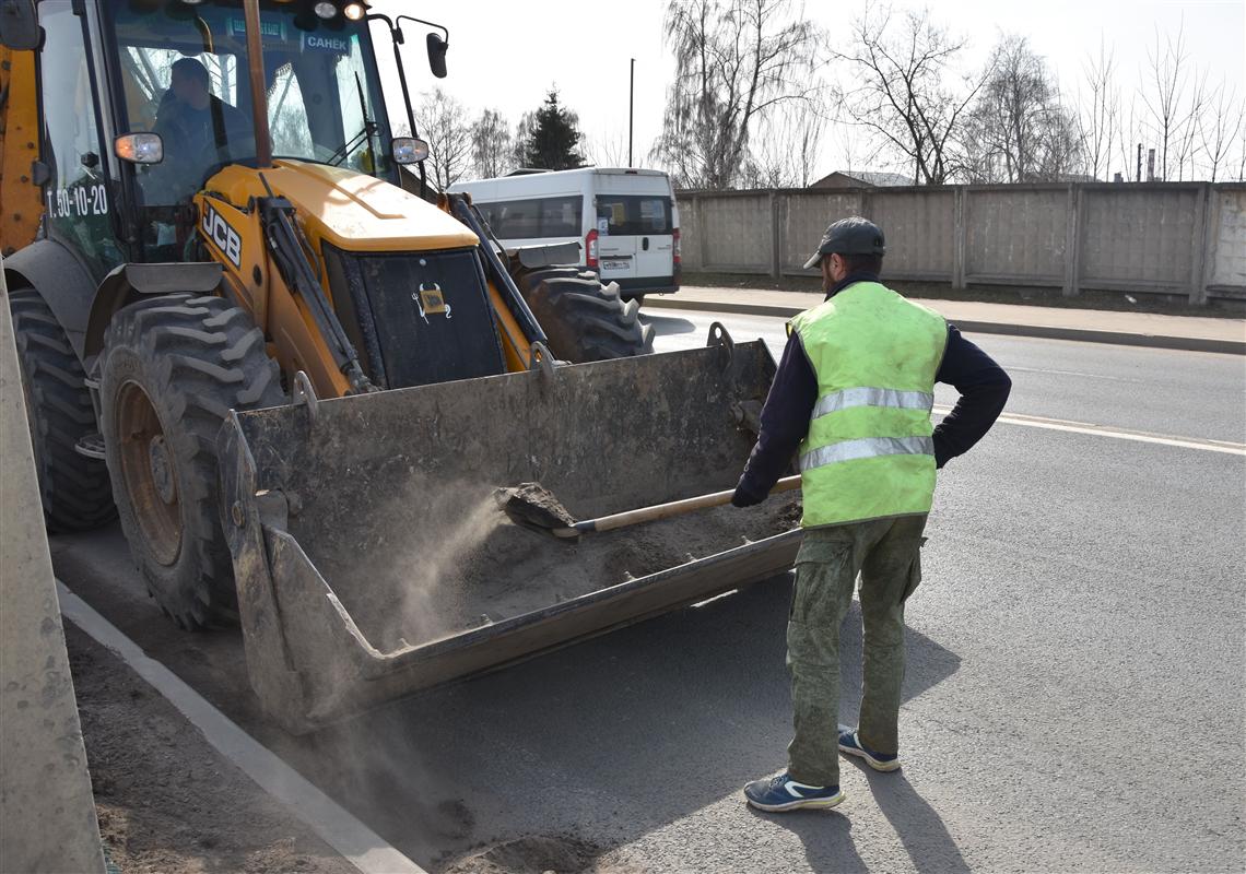 С костромских улиц вывезли тысячи тонн зимней грязи и мусора