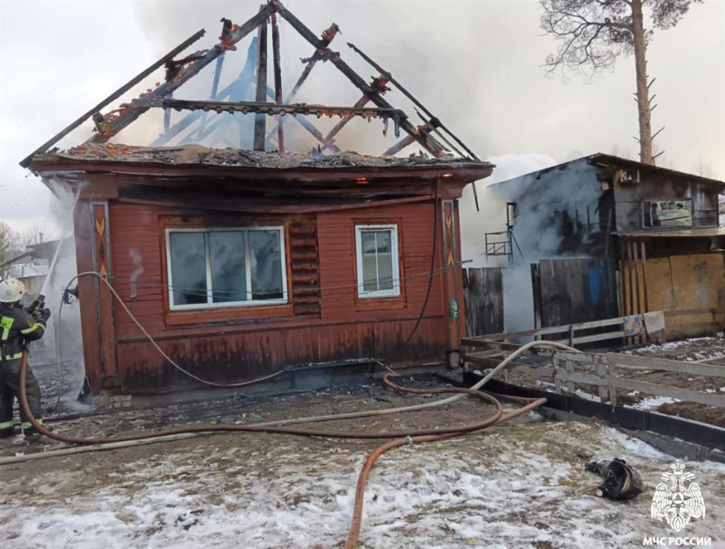 Житель Костромской области получил ожоги при пожаре в частном доме 
