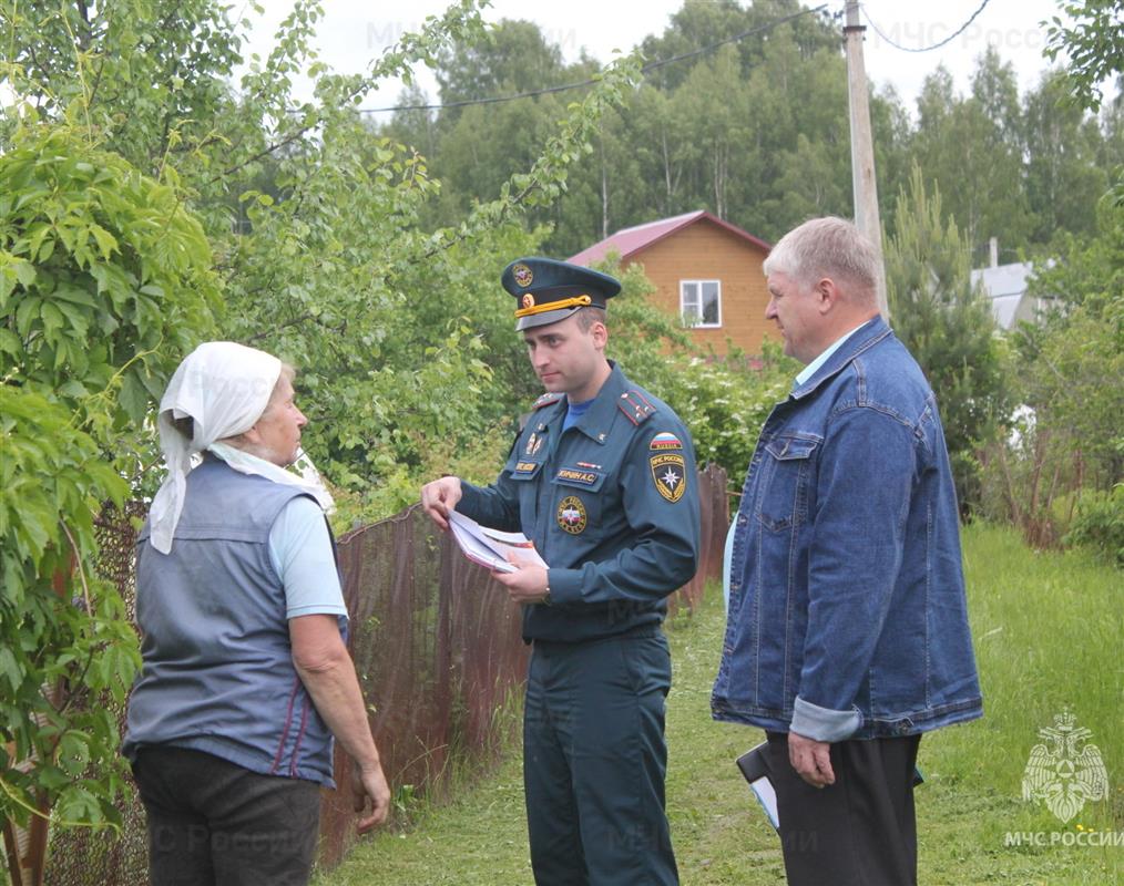 Костромичам напоминают правила пожарной безопасности на дачных участках