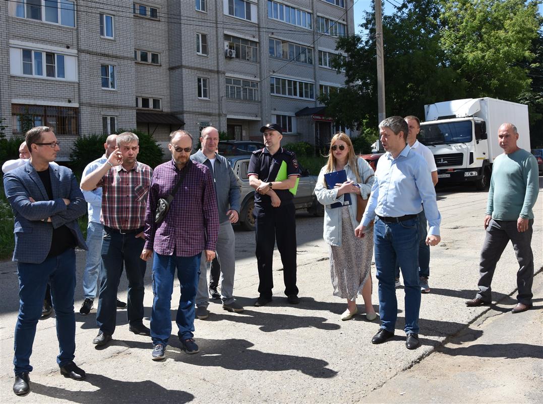 Общественники проверили качество дорожных ремонтов на улицах Костромы