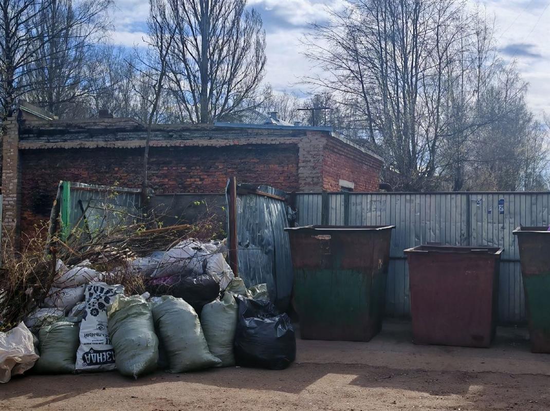 Глава Костромы проверил, как организована уборке мусора в городе