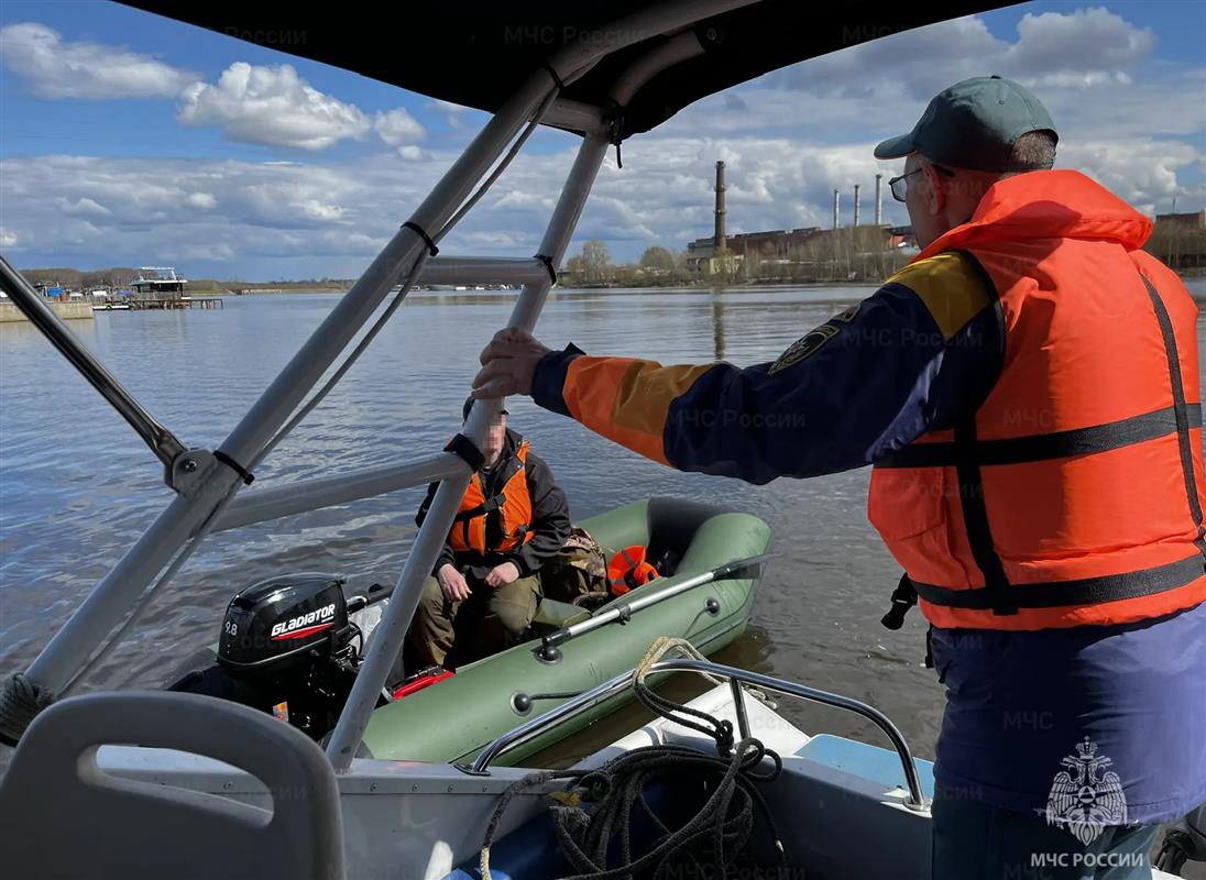 Инспекторы ГИМС усиливают кoнтроль за обстанoвкой на костромских водоёмах
