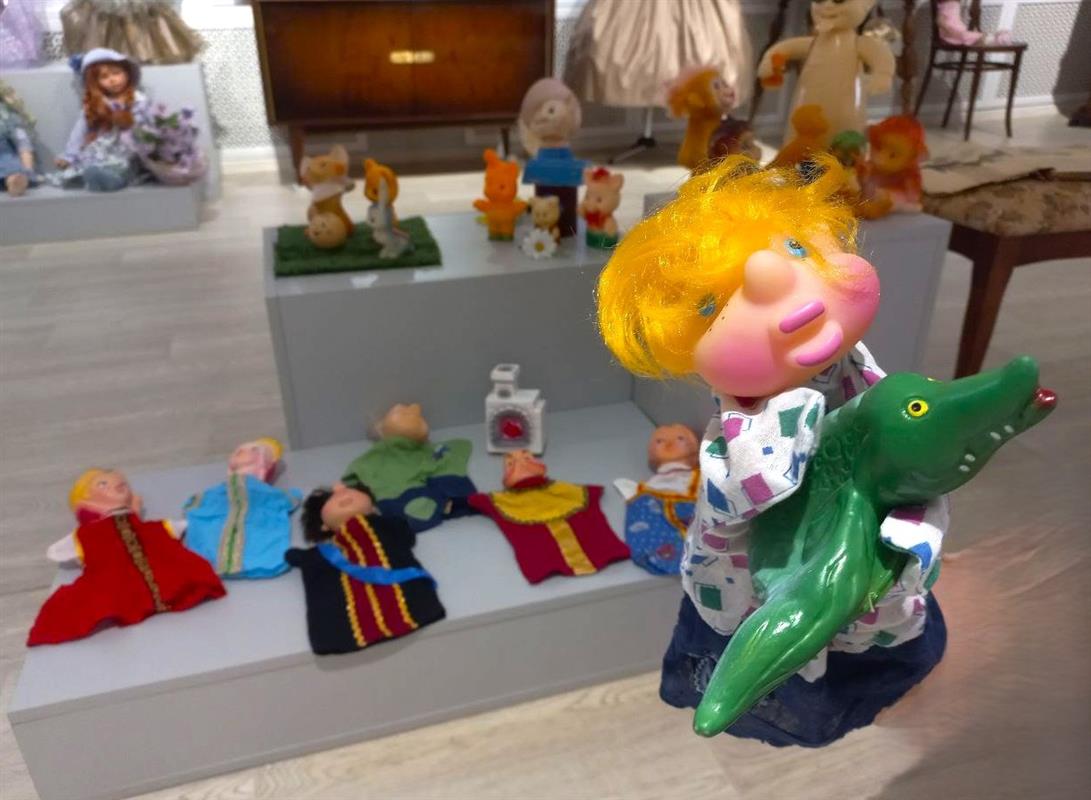Костромичей приглашают вспомнить детство на новой выставке игрушек 
