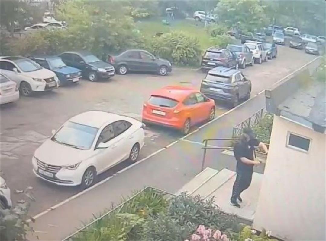 Задержан молодой человек, разрисовавший стены зданий Костромы незаконными надписями