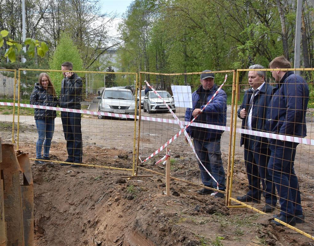 В микрорайоне Юбилейный продолжается строительство ливневой канализации 