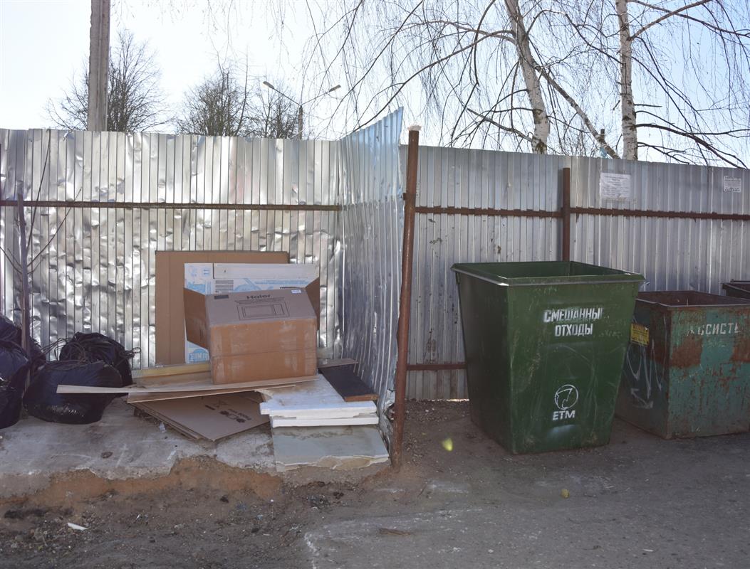 С контейнерных площадок в Костроме стали чаще вывозить крупногабаритный мусор