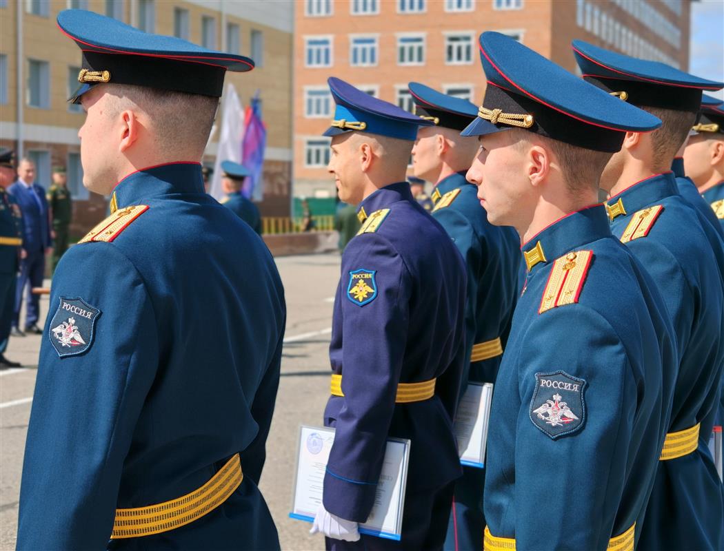 В костромской академии РХБ защиты прошёл торжественный выпуск офицеров