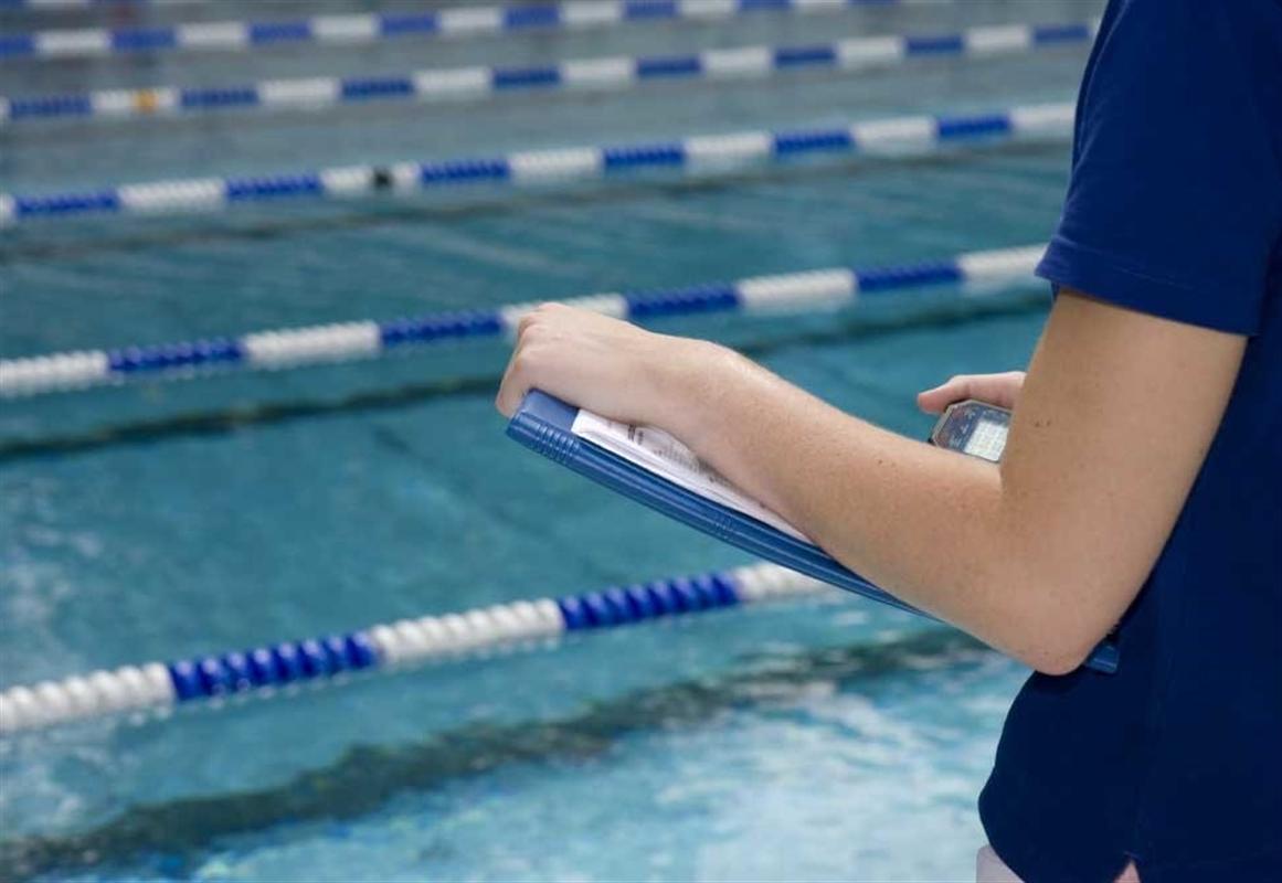 Более 2,7 тысячи юных костромичей научились плавать в этом году