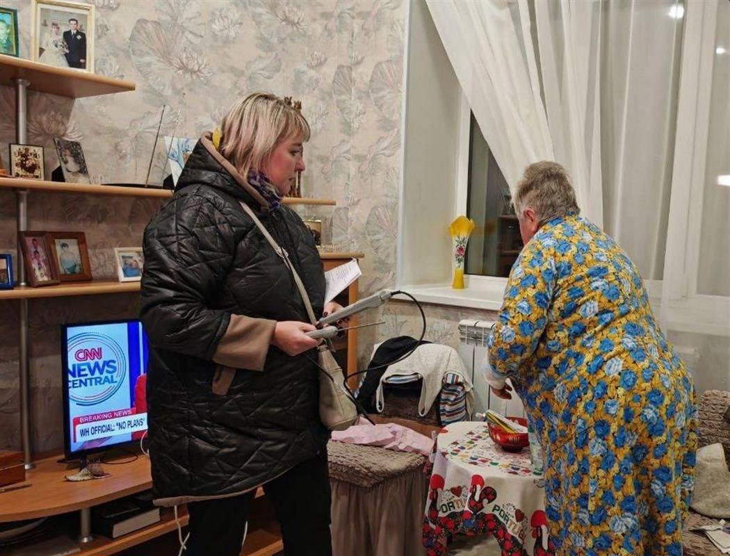 В домах костромского посёлка Первого комиссия поверяет качество отопления