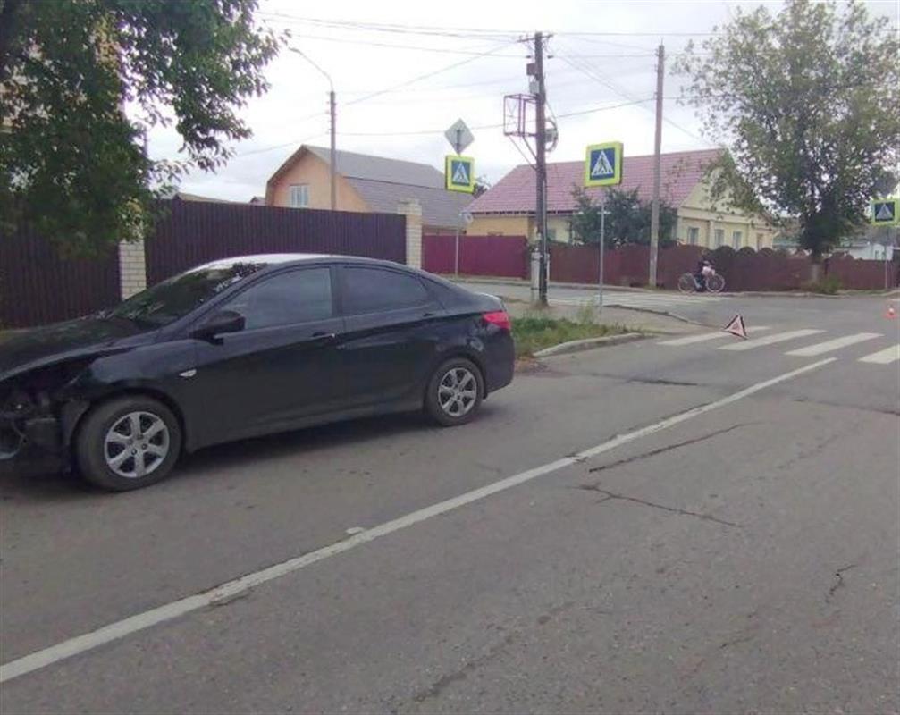 В Костроме водитель иномарки не уступила дорогу 16-летнему мотоциклисту